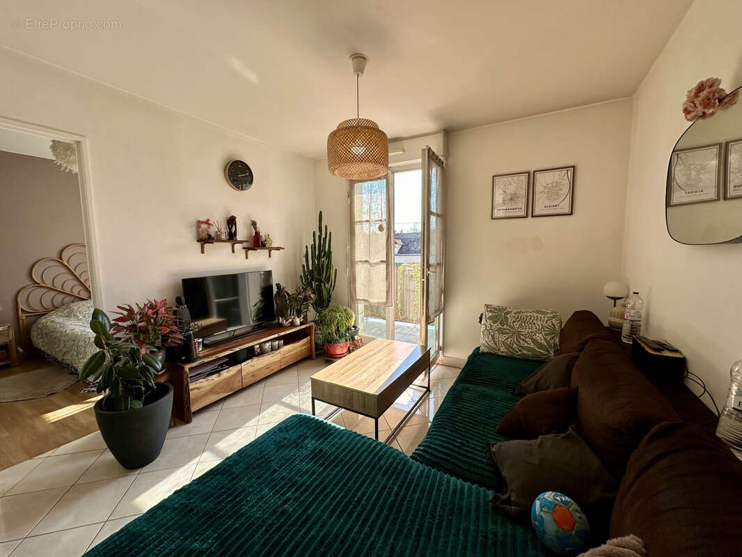 Appartement à SAINT-FARGEAU-PONTHIERRY