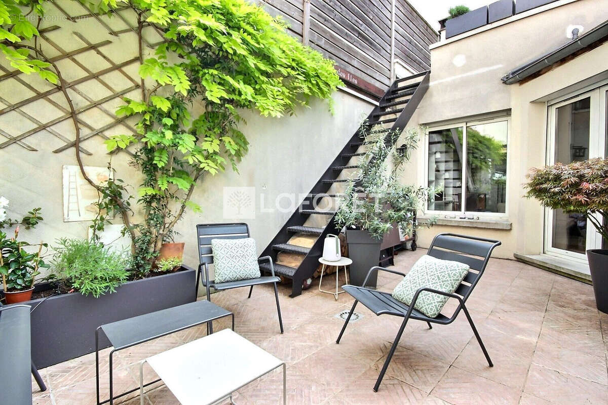 Maison à SURESNES