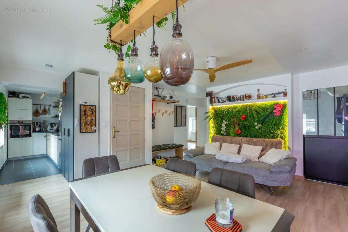 Appartement à L&#039;ARBRESLE