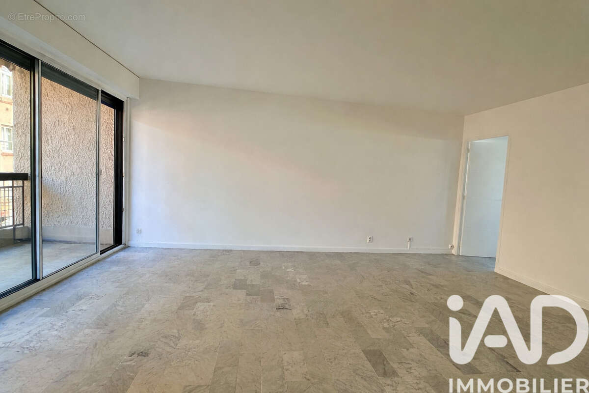 Photo 8 - Appartement à SAINT-RAPHAEL