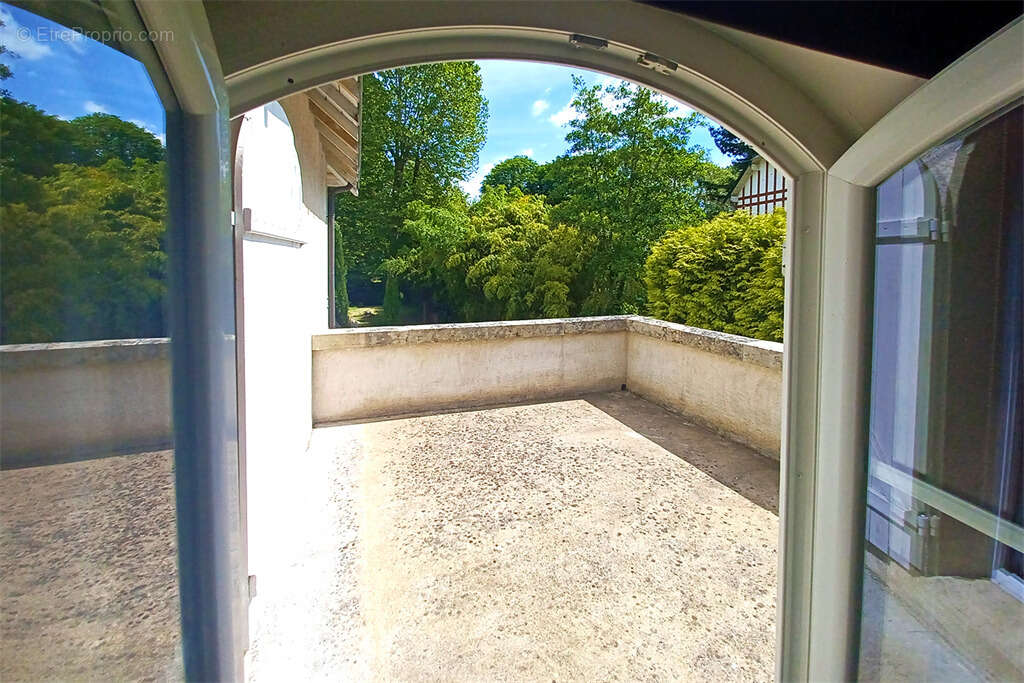 Maison à MONTBAZON