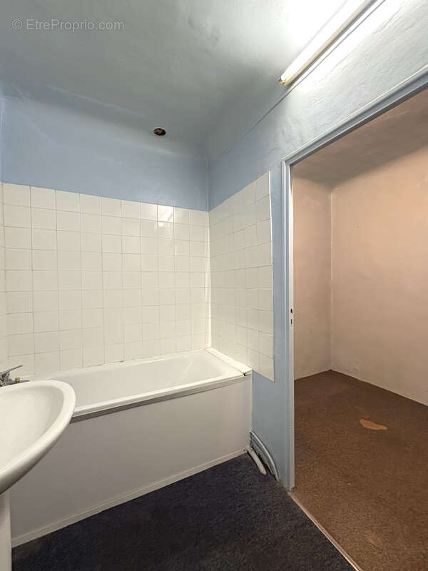Appartement à MARSEILLE-1E