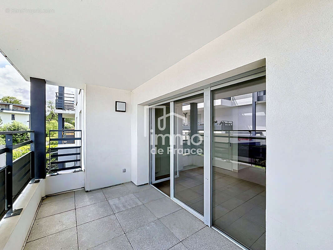 Appartement à VIRY
