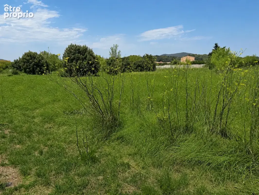 Terrain à DONZERE