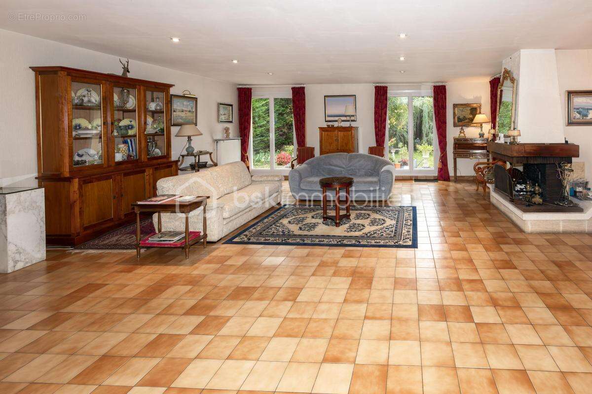 Maison à LE PORT-MARLY