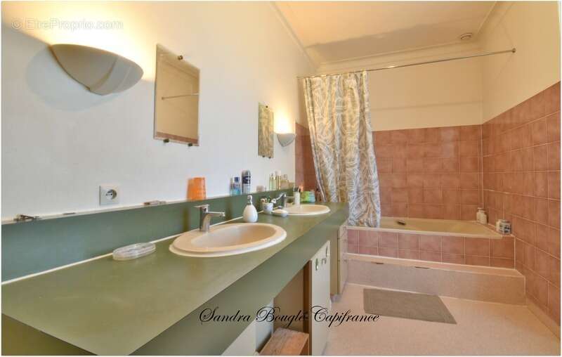 Maison à MARTIGNE-SUR-MAYENNE