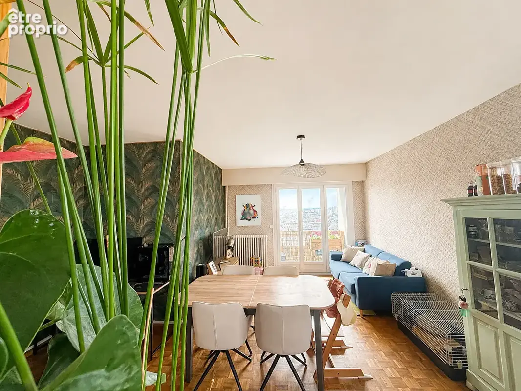 TOURS - Appartement de type 3 de 66.80 m² avec cave et parking - photo 2