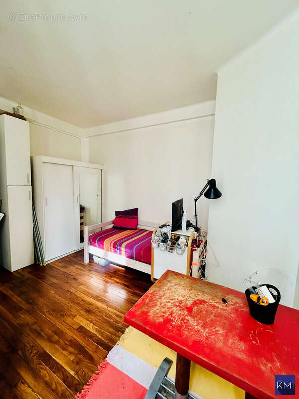 Appartement à PARIS-20E