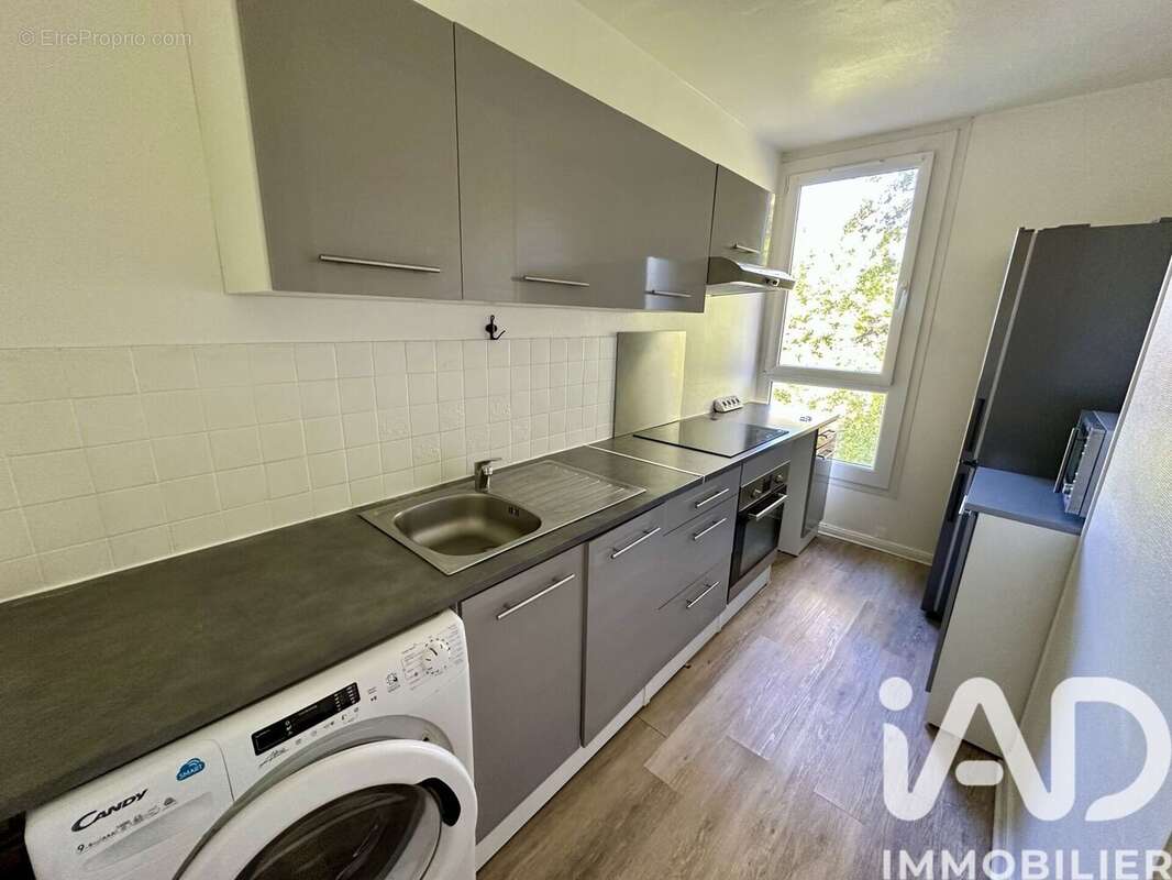 Photo 3 - Appartement à SAINT-PIERRE-LES-ELBEUF