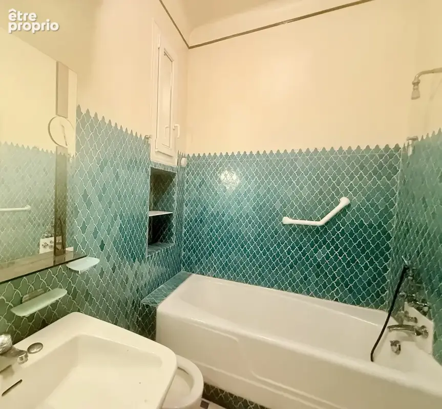 13007 Marseille T3/4, à 250 mètres de la plage des CATALANS — APPARTEMENT TRAVERSANT DE 76 M2 AVEC 2 BALCONS + - photo 7