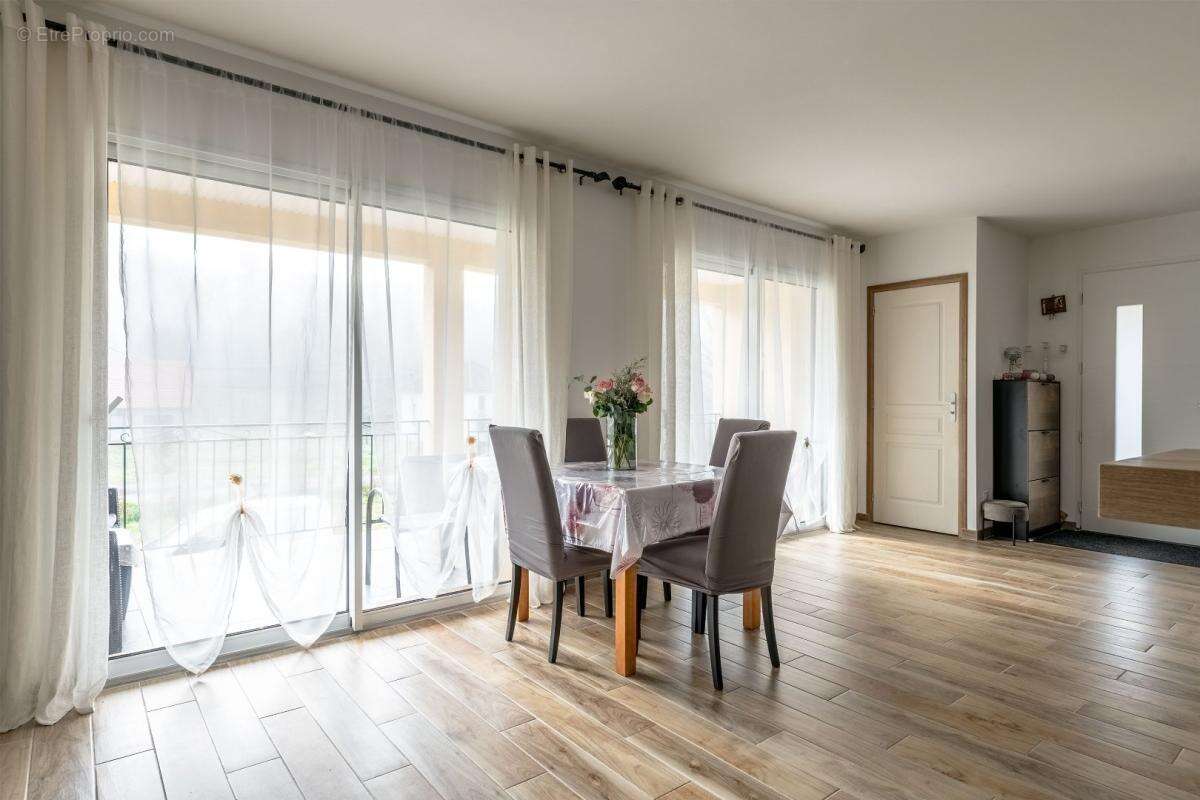 Maison à ALTILLAC