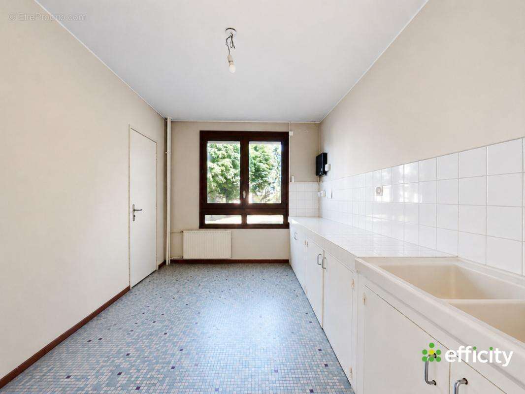 Appartement à LIMAS