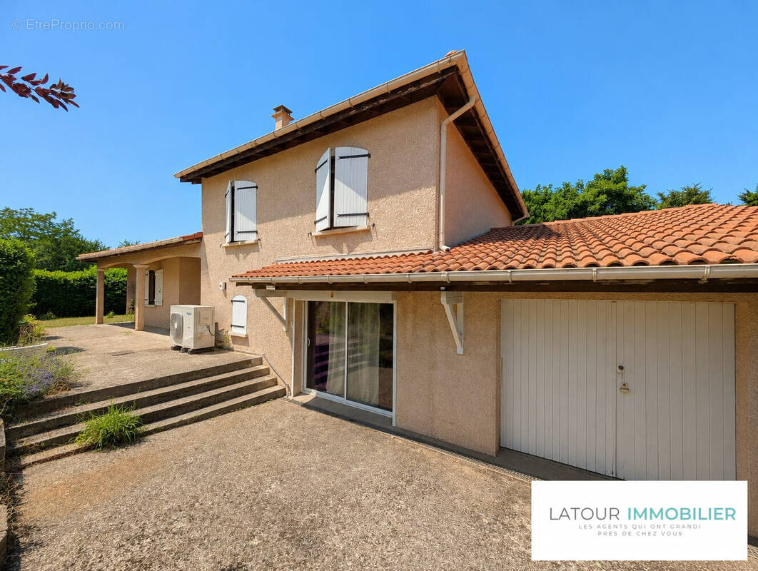 Maison à VILLEFONTAINE