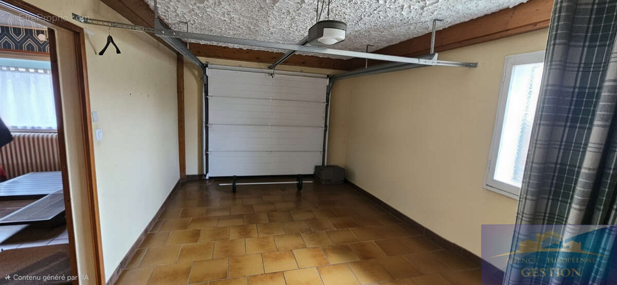 Maison à POUEYFERRE