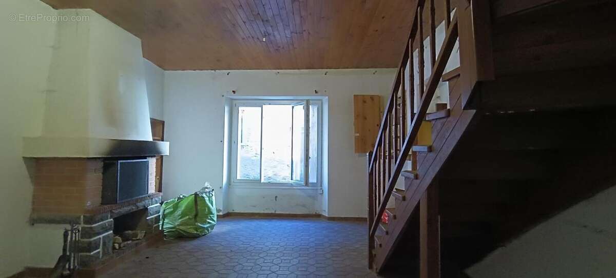 Maison à vendre 3 pièces SAUVAGNAT SAINTE MARTHE (63) - photo 3