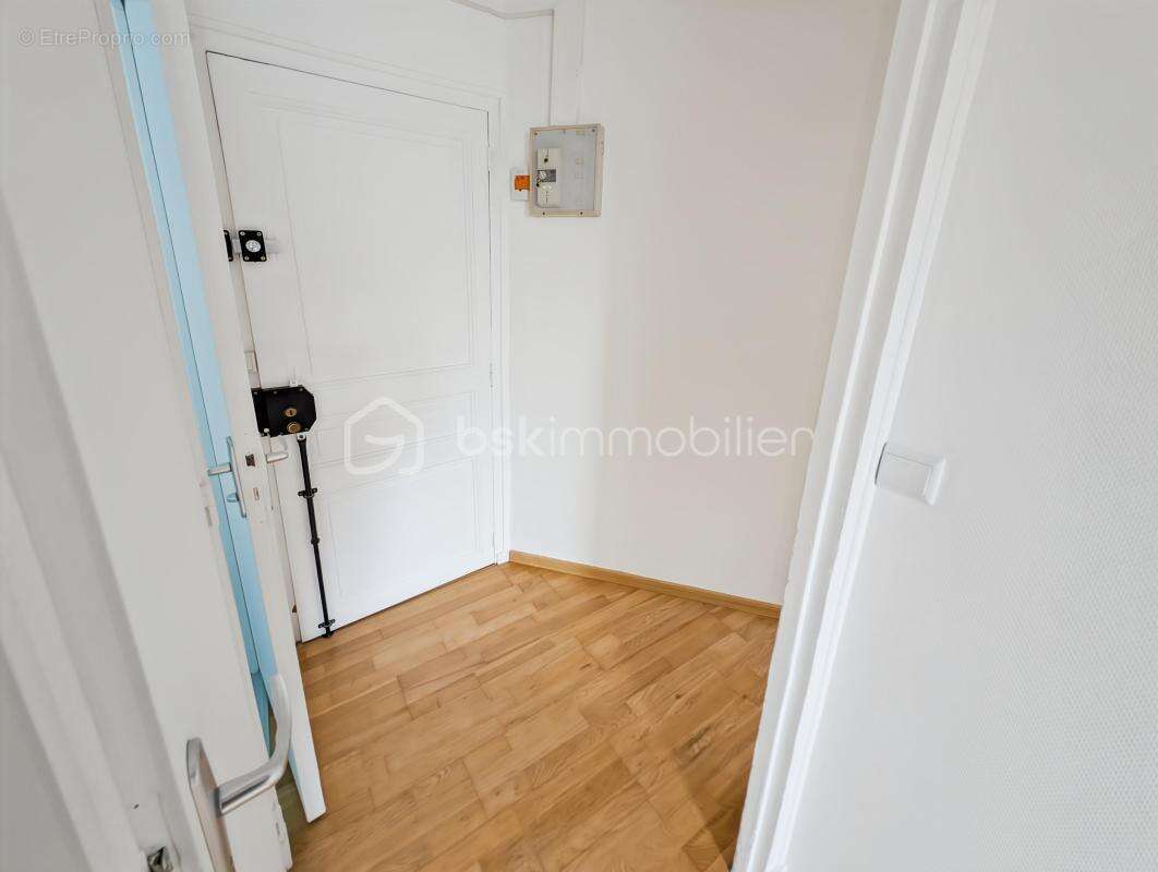 Bel appartement t2 hyper centre de chelles a 5 minutes de la gare faibles charges - photo 12