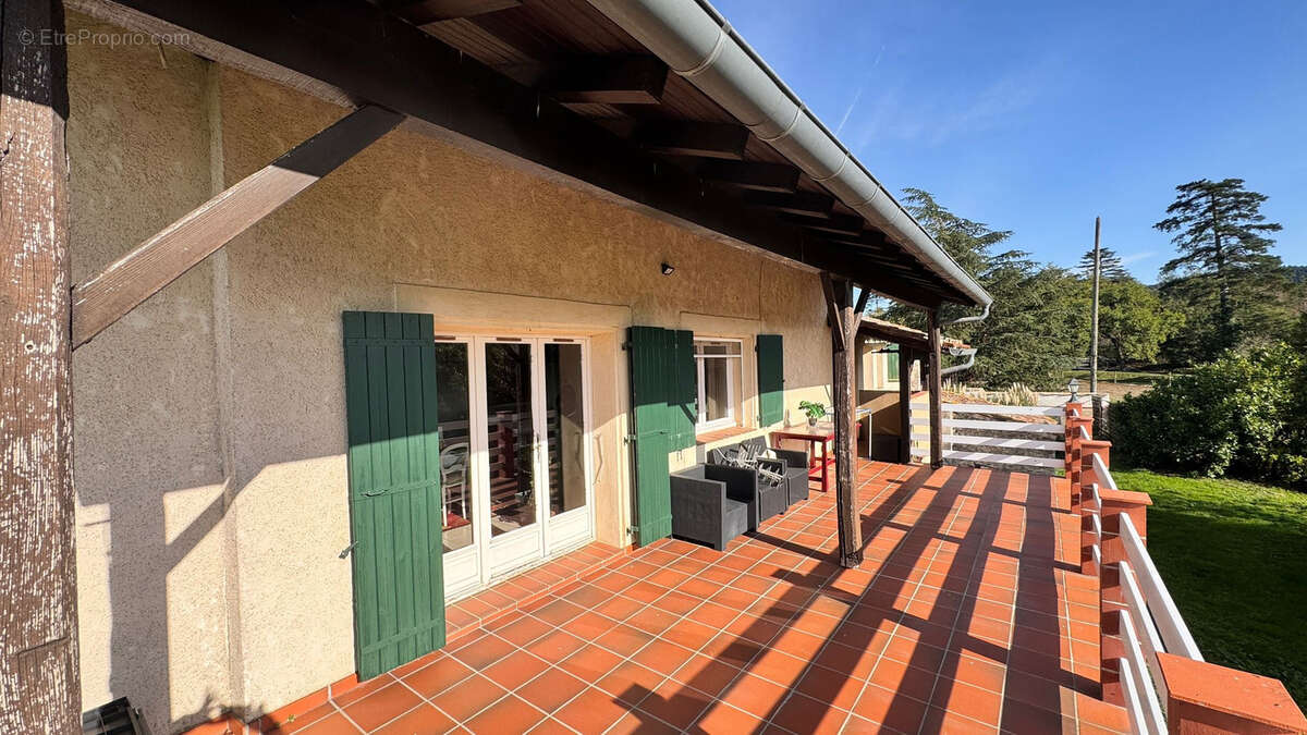 Maison à VAUDREUILLE