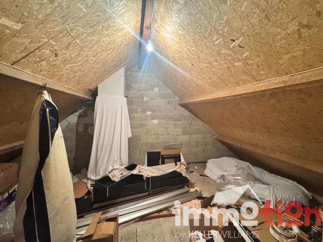 Maison à SAINT-QUENTIN-LA-MOTTE-CROIX-AU-BAILLY