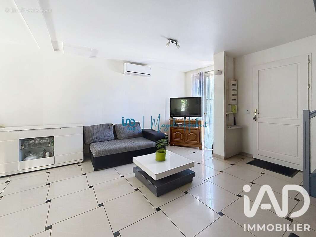 Maison 105 m² à La Chapelle-Gauthier  - photo 4
