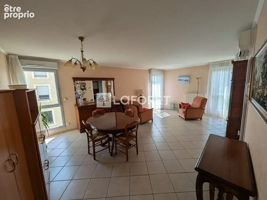Photo Appartement à Irigny au prix de 335 000€