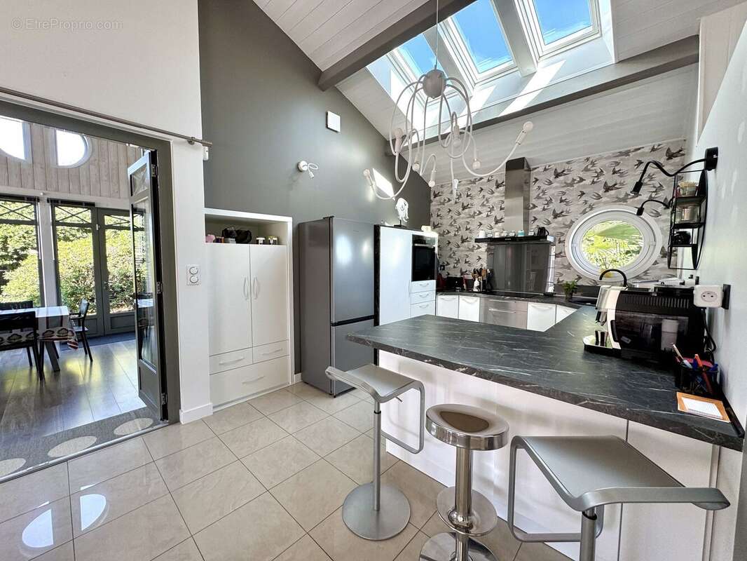 Cuisine - Maison à SAINT-HILAIRE-DE-RIEZ