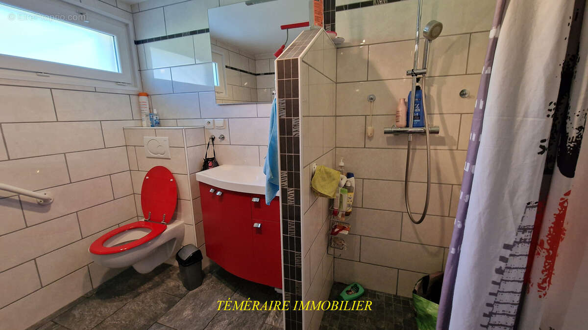 Maison à BOURG-DE-SIROD