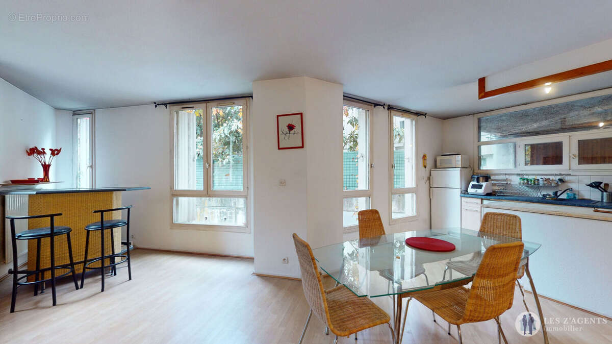 Appartement à SAINT-MARTIN-D'HERES