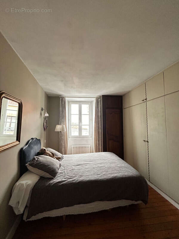 Maison à CRESPIERES