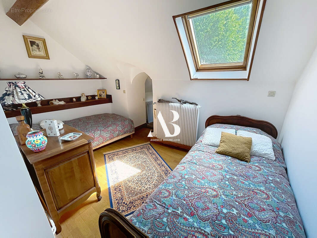 Maison à LA CHAPELLE-RABLAIS