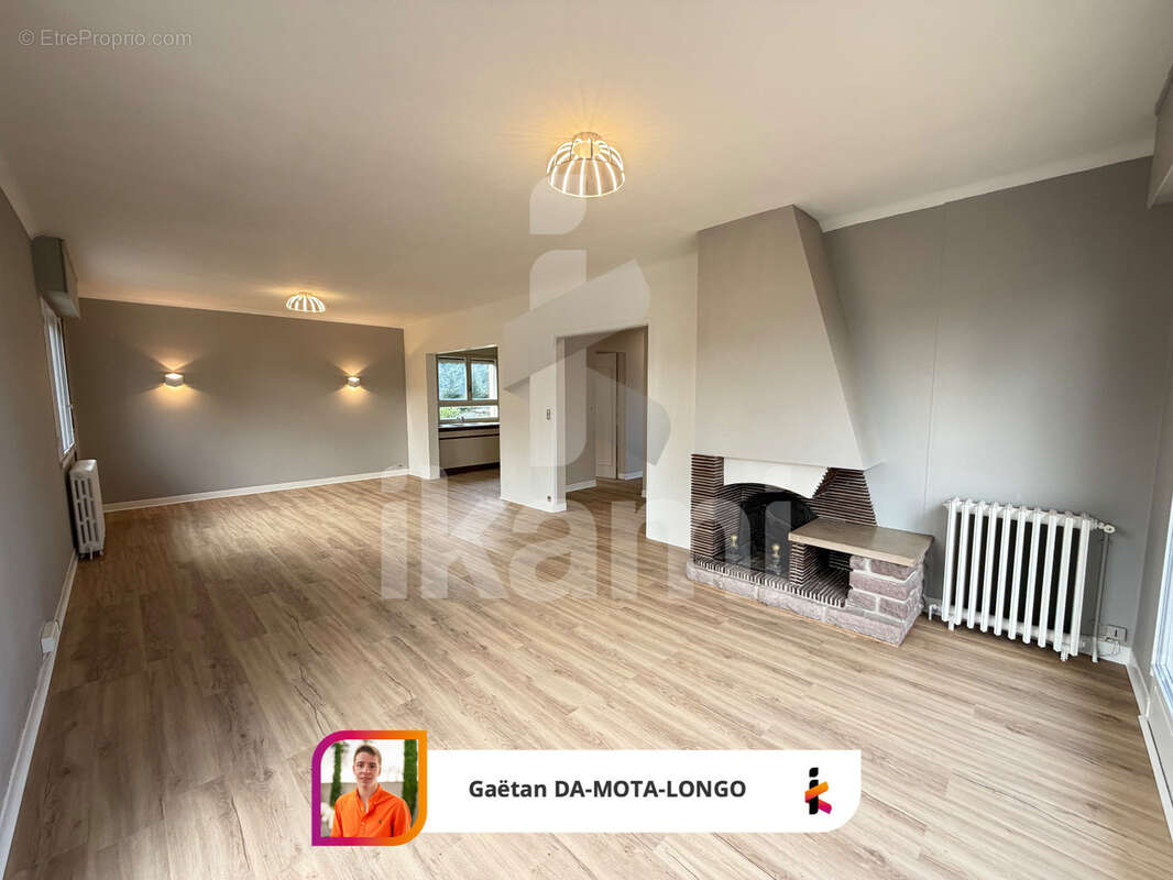 Maison à SALLES