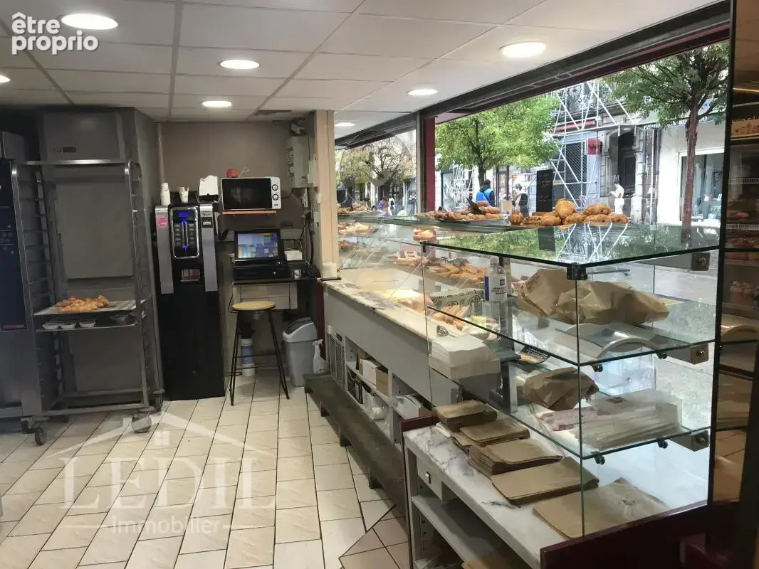 Fonds de Commerce Viennoiserie-Pâtisserie-Snacking à vendre – Hyper centre - photo 3