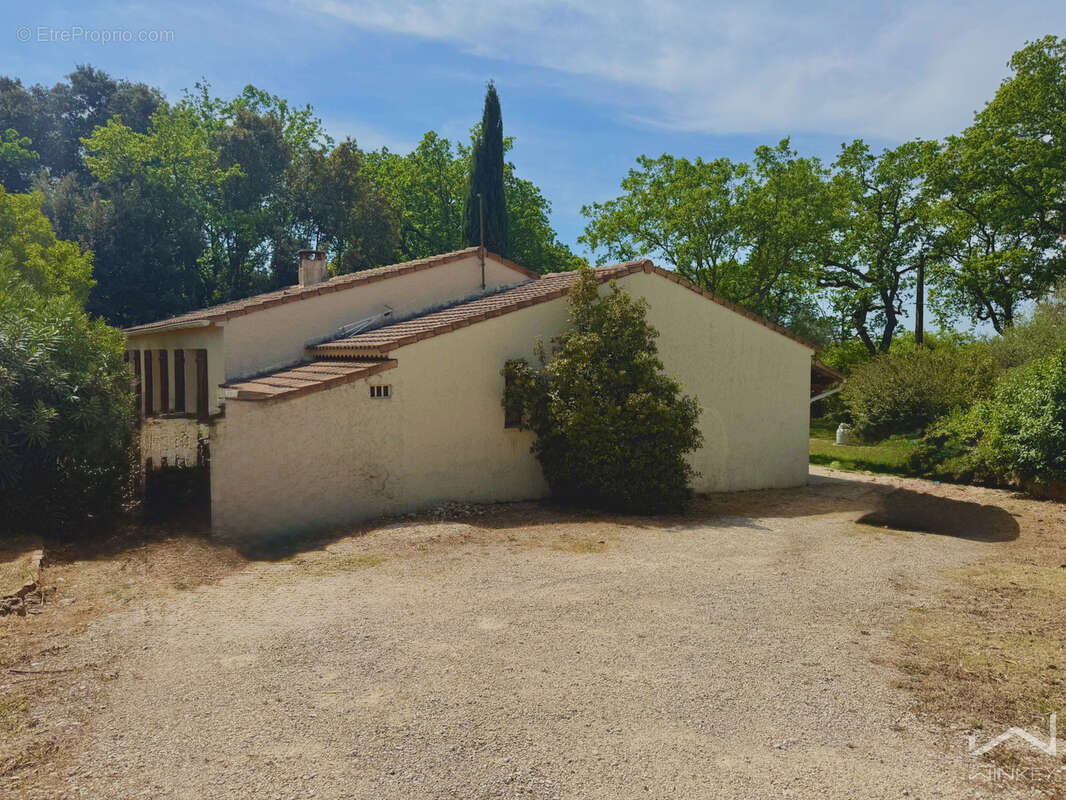 Maison à BOLLENE