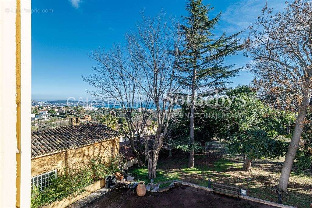 Domaine historique avec vue mer panoramique à Nice Fabron - photo 8