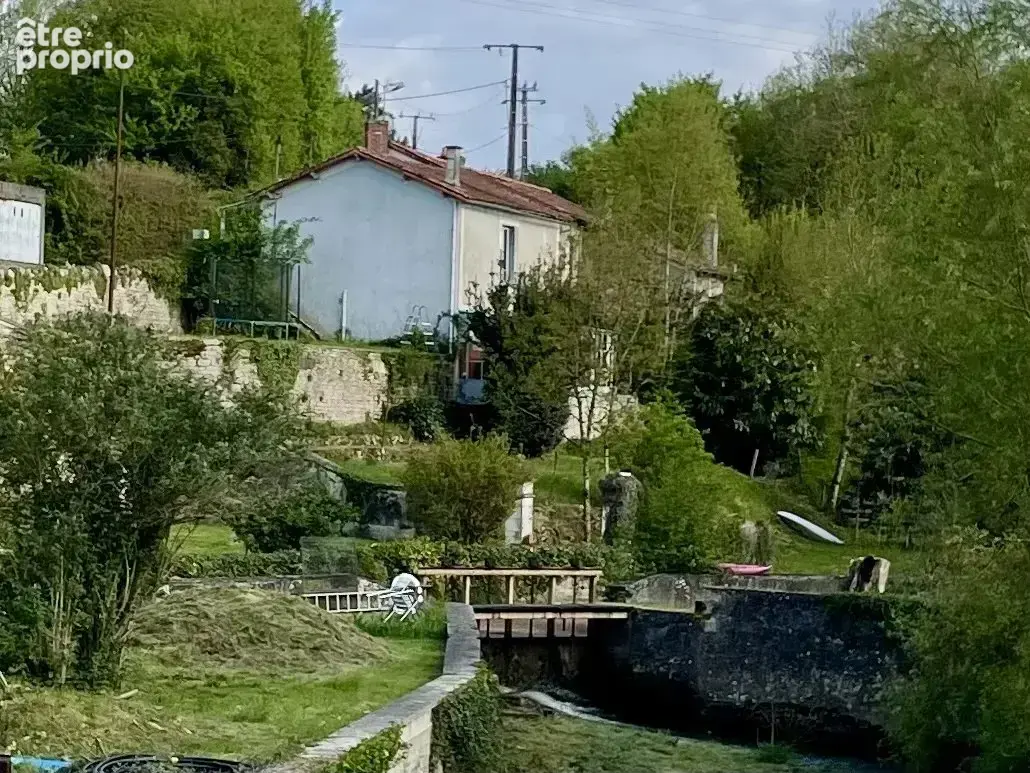 Maison à CHATEAU-GARNIER