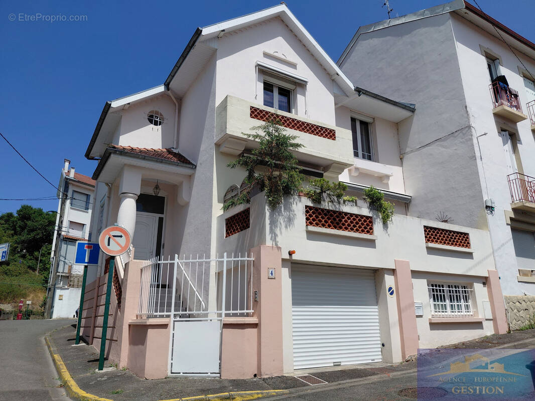 Maison à LOURDES
