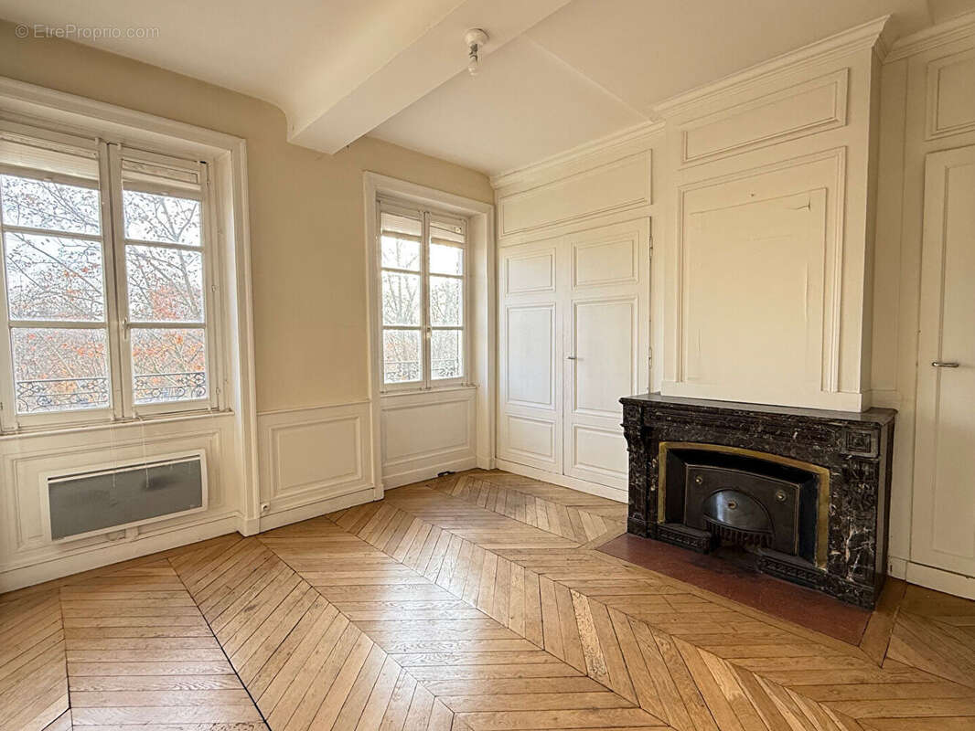 Appartement à LYON-6E
