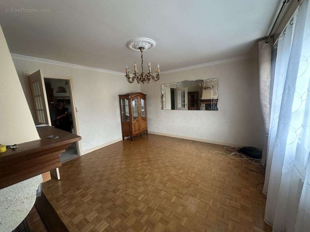 Maison à MOUROUX