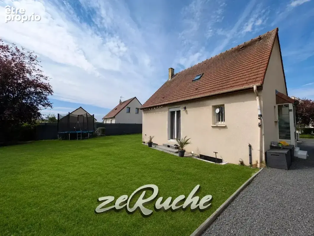 A vendre Maison familiale de 141 m² à Colombelles - photo 2