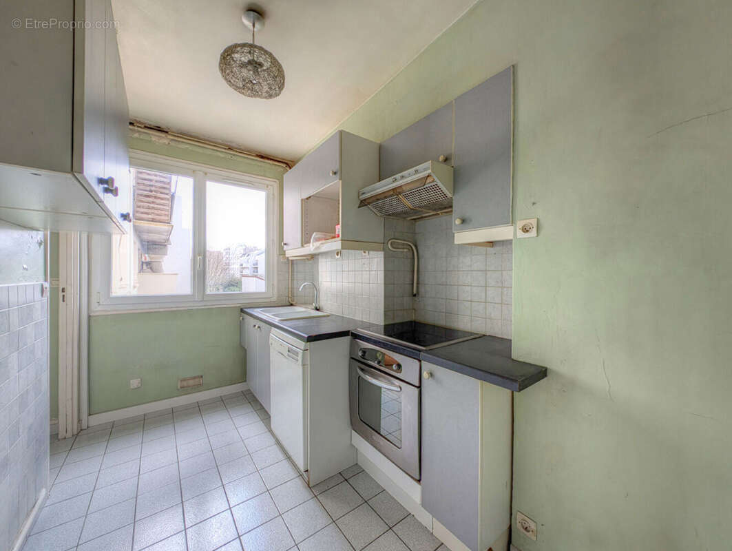 Appartement à LA GARENNE-COLOMBES