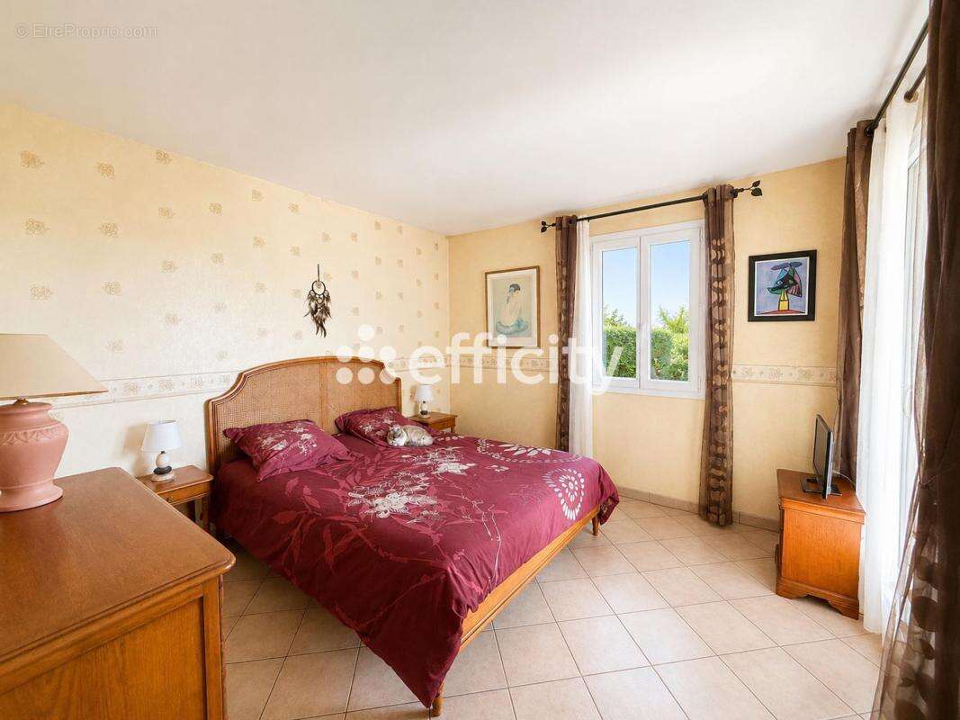 Maison 135 m² à Saint-Palais-Sur-Mer  - photo 9