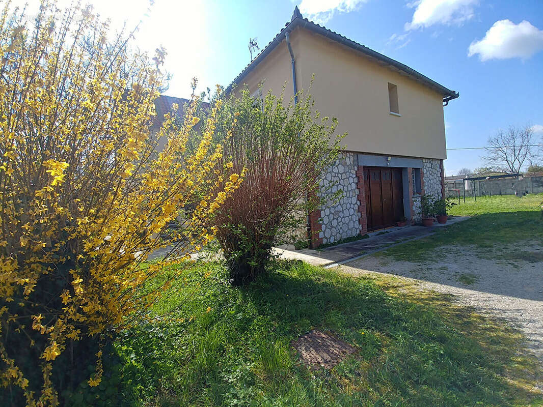 Maison à CAUSSADE