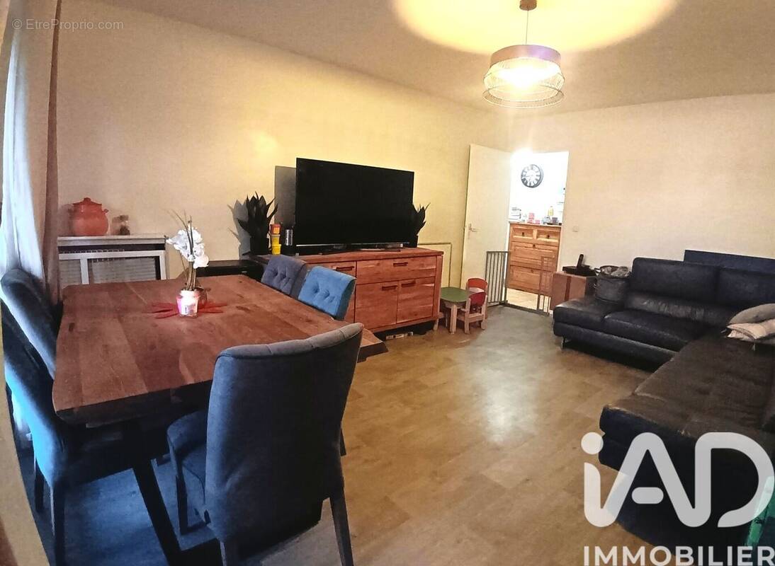 Photo 1 - Appartement à SAINT-OUEN-L'AUMONE