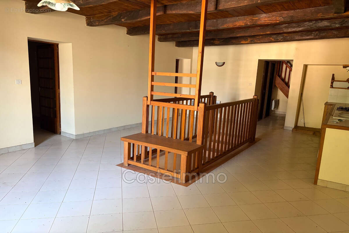 Maison 544 m² à Miramont-De-Quercy  - photo 6