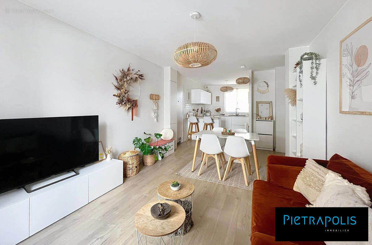 Appartement à LYON-8E