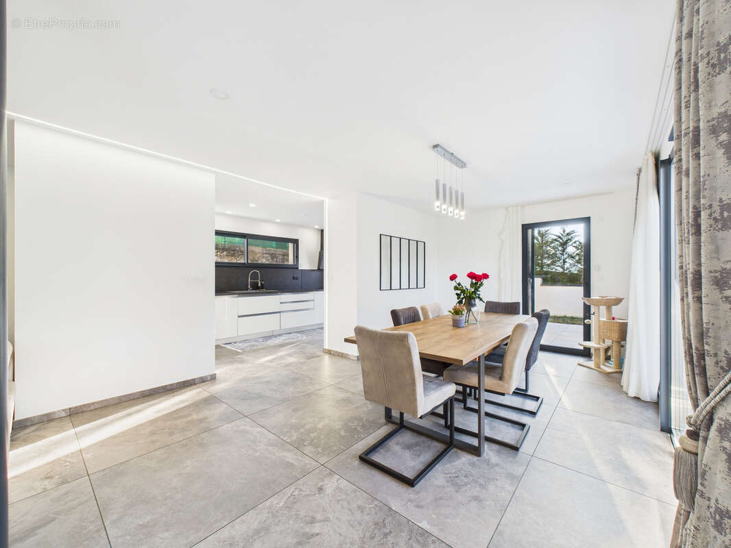 Maison à SAINT-ALBAN-LEYSSE