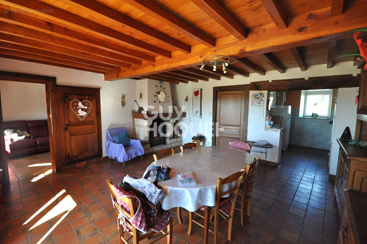 Maison à MEYS