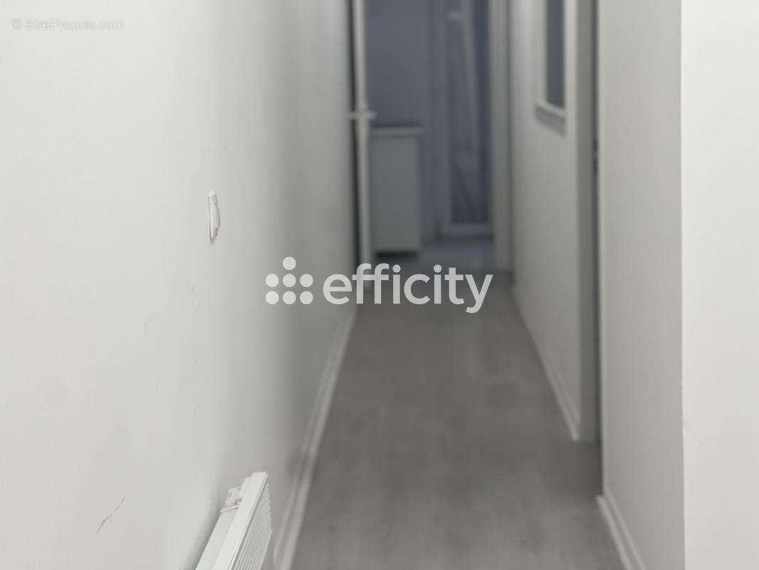 Locaux/Biens immobiliers - photo 8