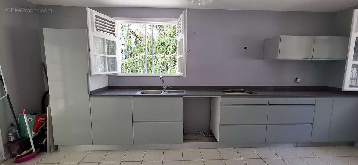 Maison 180 m² à Le Gosier  - photo 3