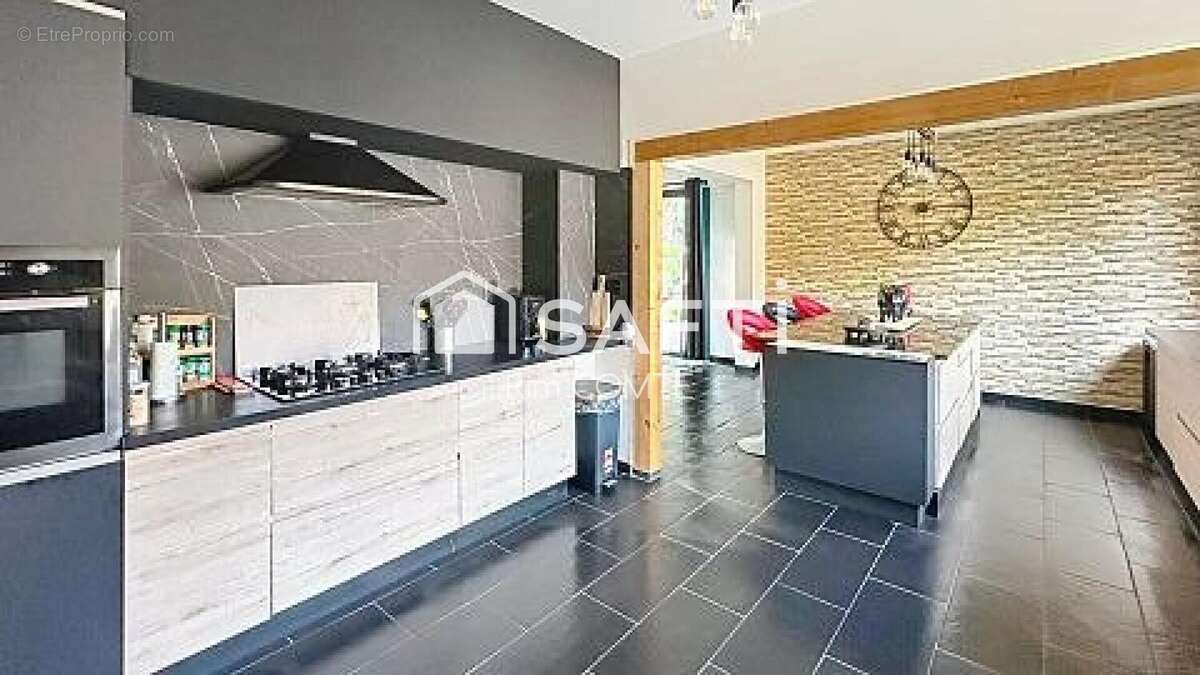 Photo 5 - Maison à SARRAS
