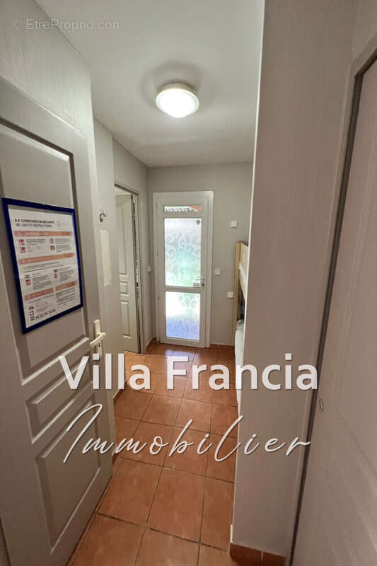 Appartement à MANDELIEU-LA-NAPOULE